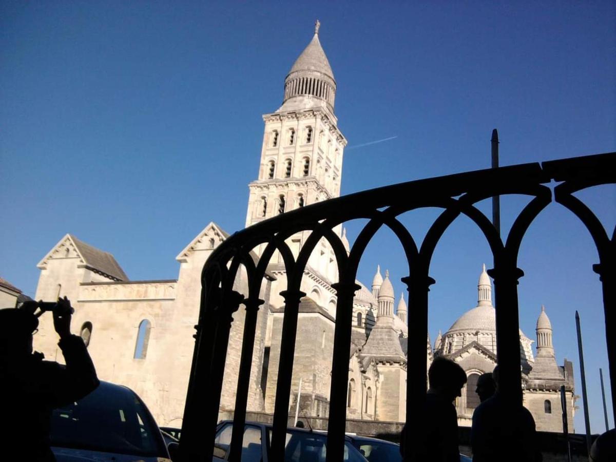 Logis 8 St Front Gite Urbain Périgueux Eksteriør billede
